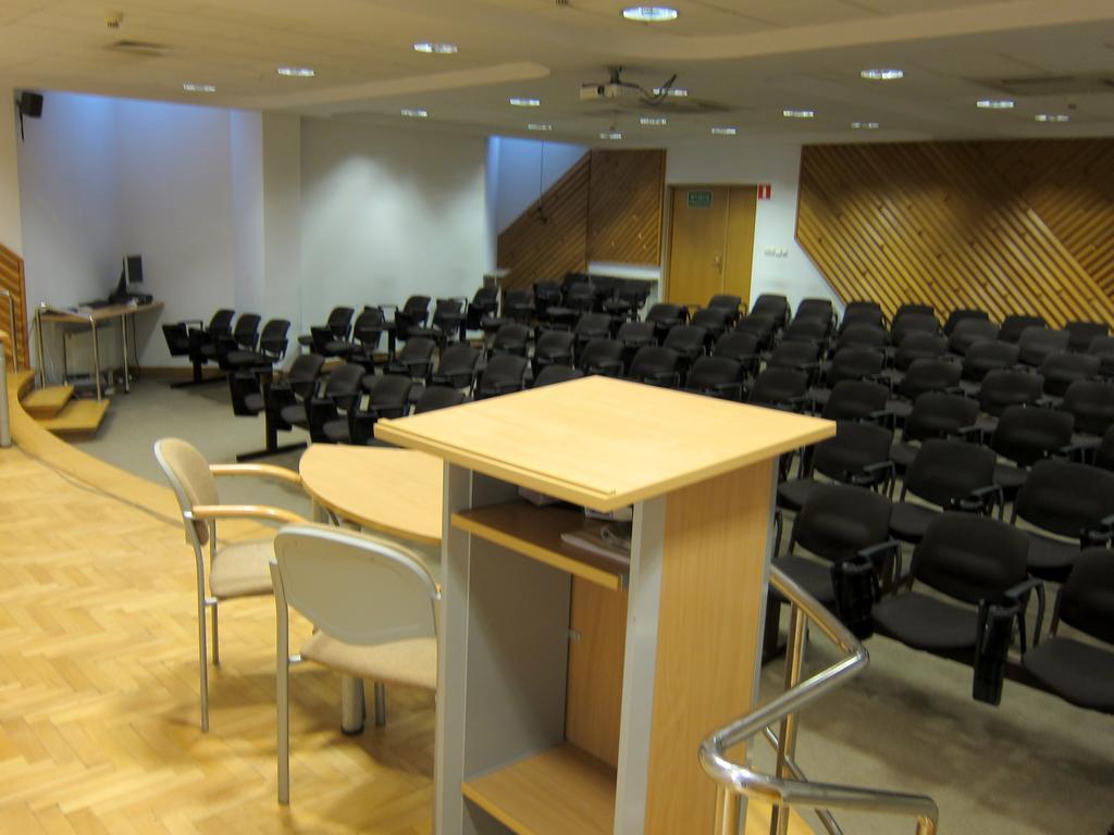 Курортний комплекс Centrum Konferencyjne Ibib Pan Варшава