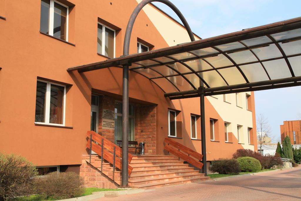 Курортний комплекс Centrum Konferencyjne Ibib Pan 2*